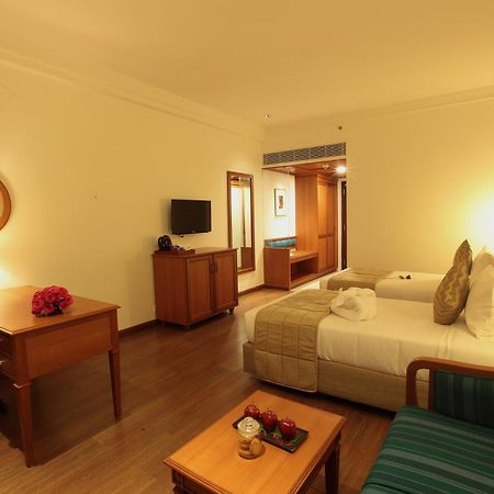 Hotel Monsoon Empress Kochi Zewnętrze zdjęcie